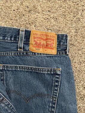 Levi's 505 Men's Jeans - Classic Blue Denim with Tan Patch